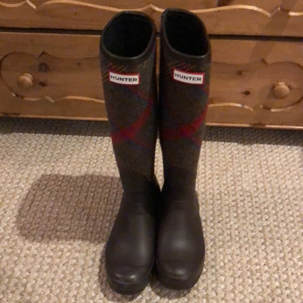 Hunter Boots RARE Mallalieus Plaid